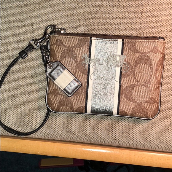Authentic Coach wristlet - Picture 1 of 5